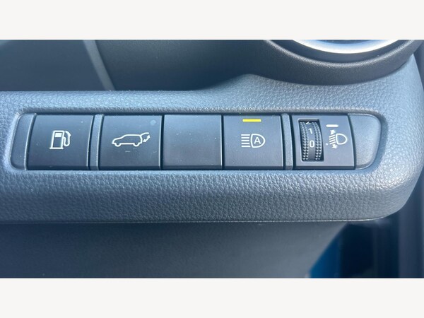 Used Toyota C-HR 2024 for sale - 76012937: Photo 31