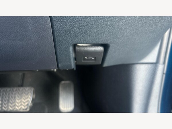 Used Toyota C-HR 2024 for sale - 76012937: Photo 32
