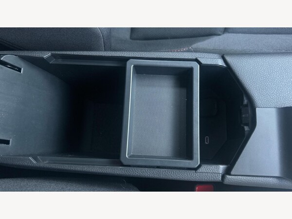 Used Toyota C-HR 2024 for sale - 76012937: Photo 40