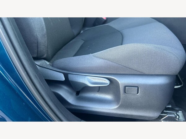 Used Toyota C-HR 2024 for sale - 76012937: Photo 41