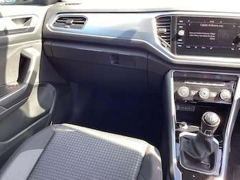 Used Volkswagen T-Roc 2021 for sale - 75351247: Photo