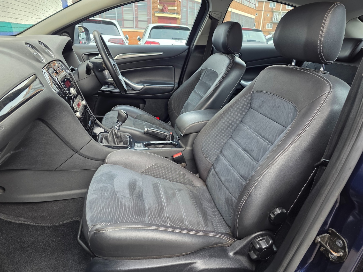 Used Ford Mondeo 2010 for sale - 77981733: Photo 14