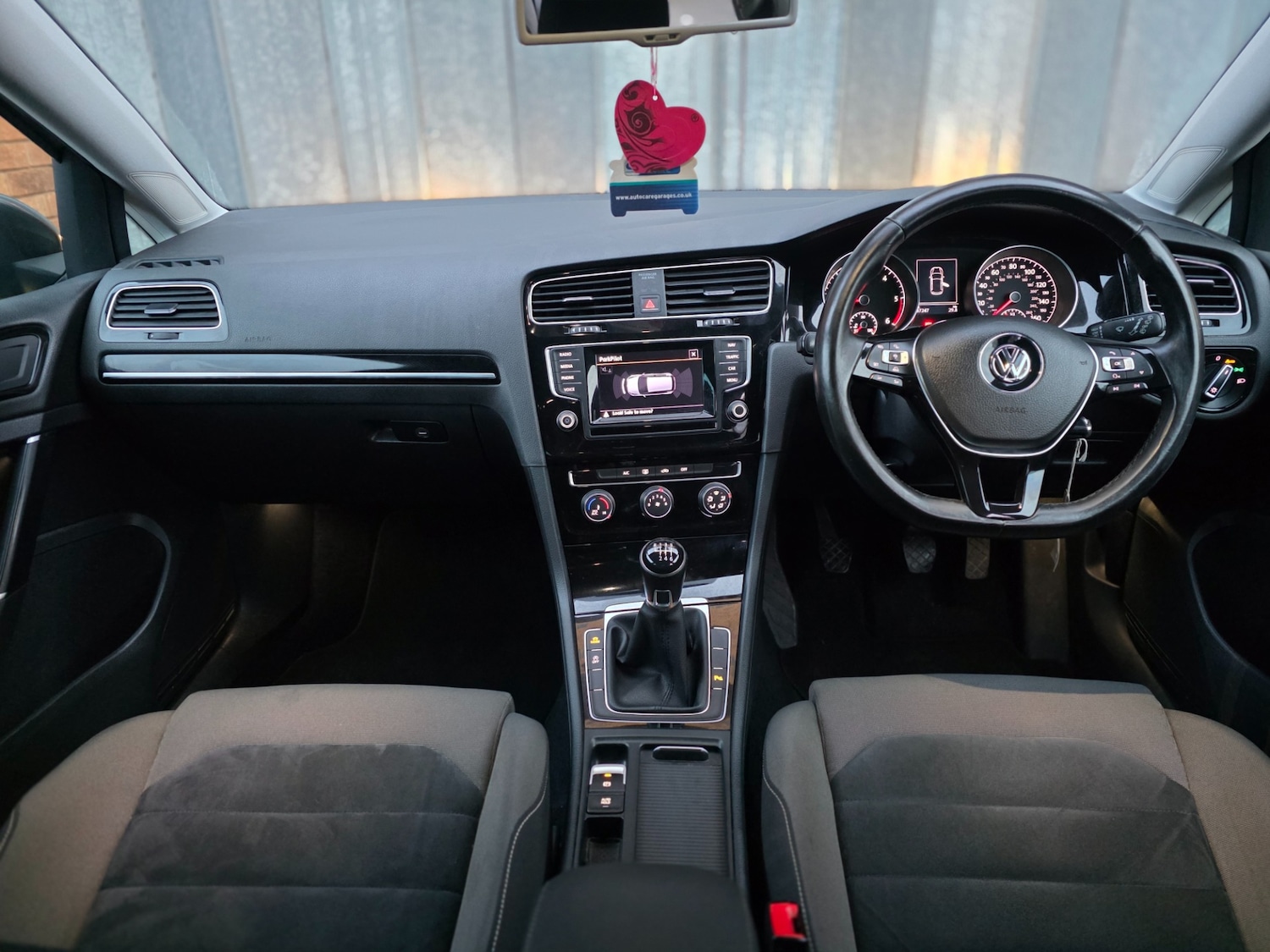 Used Volkswagen Golf 2014 for sale - 76968639: Photo 11