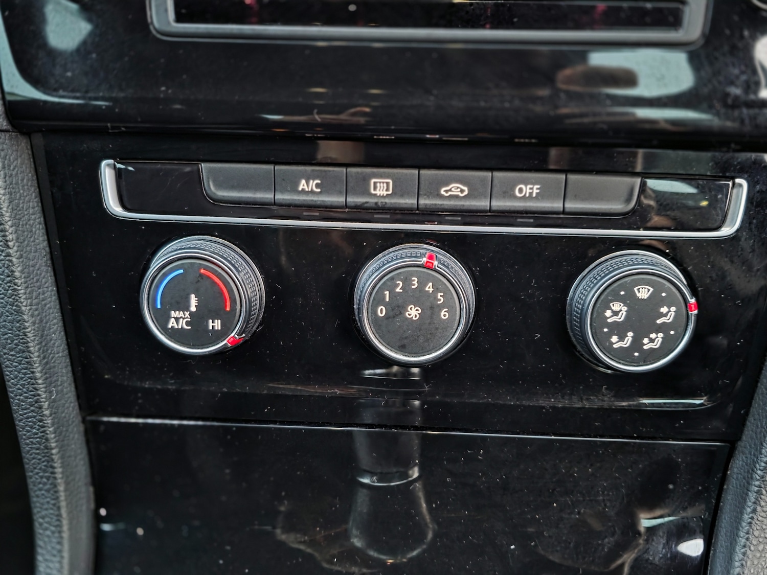 Used Volkswagen Golf 2014 for sale - 76968639: Photo 26