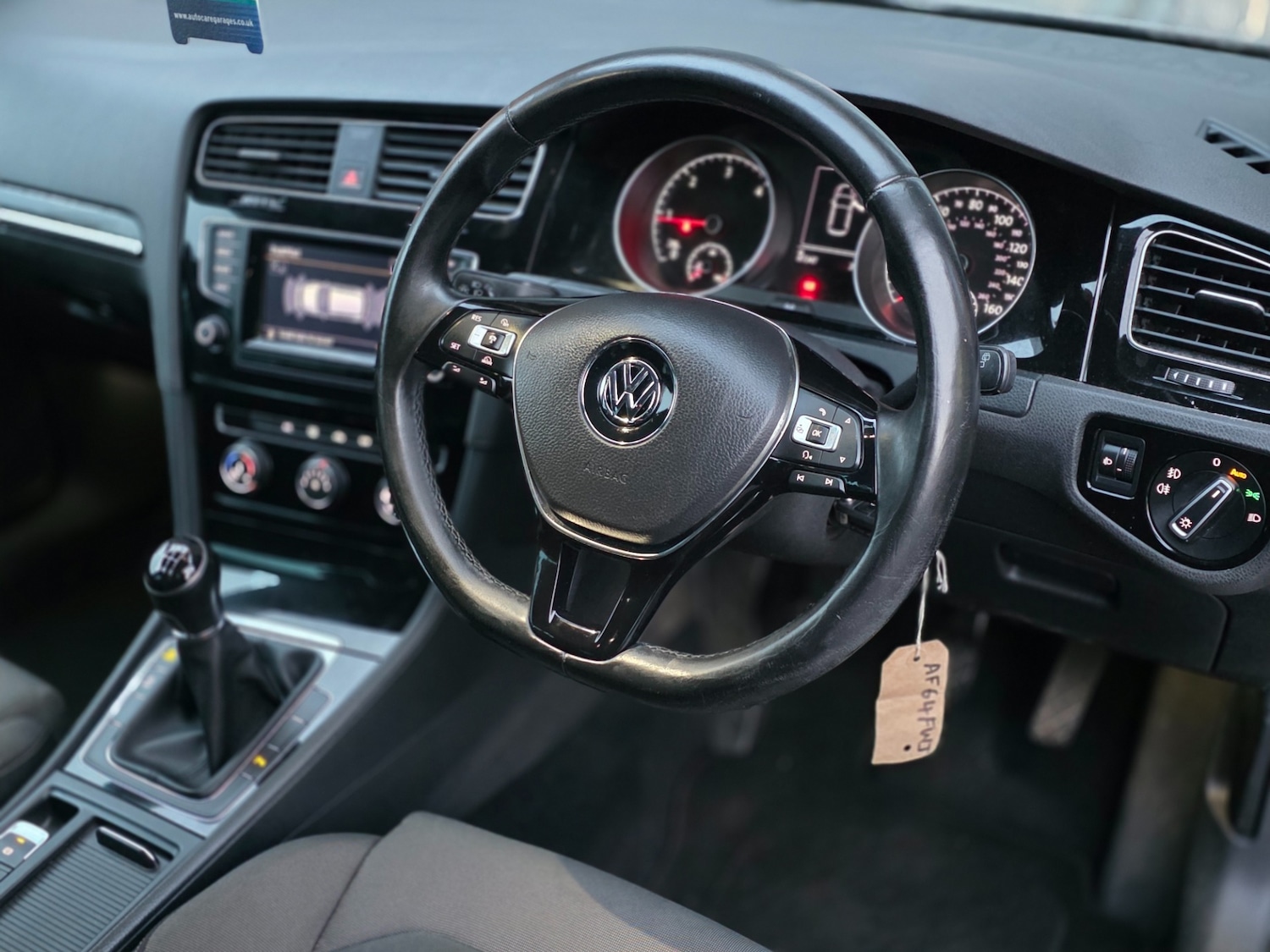 Used Volkswagen Golf 2014 for sale - 76968639: Photo 30