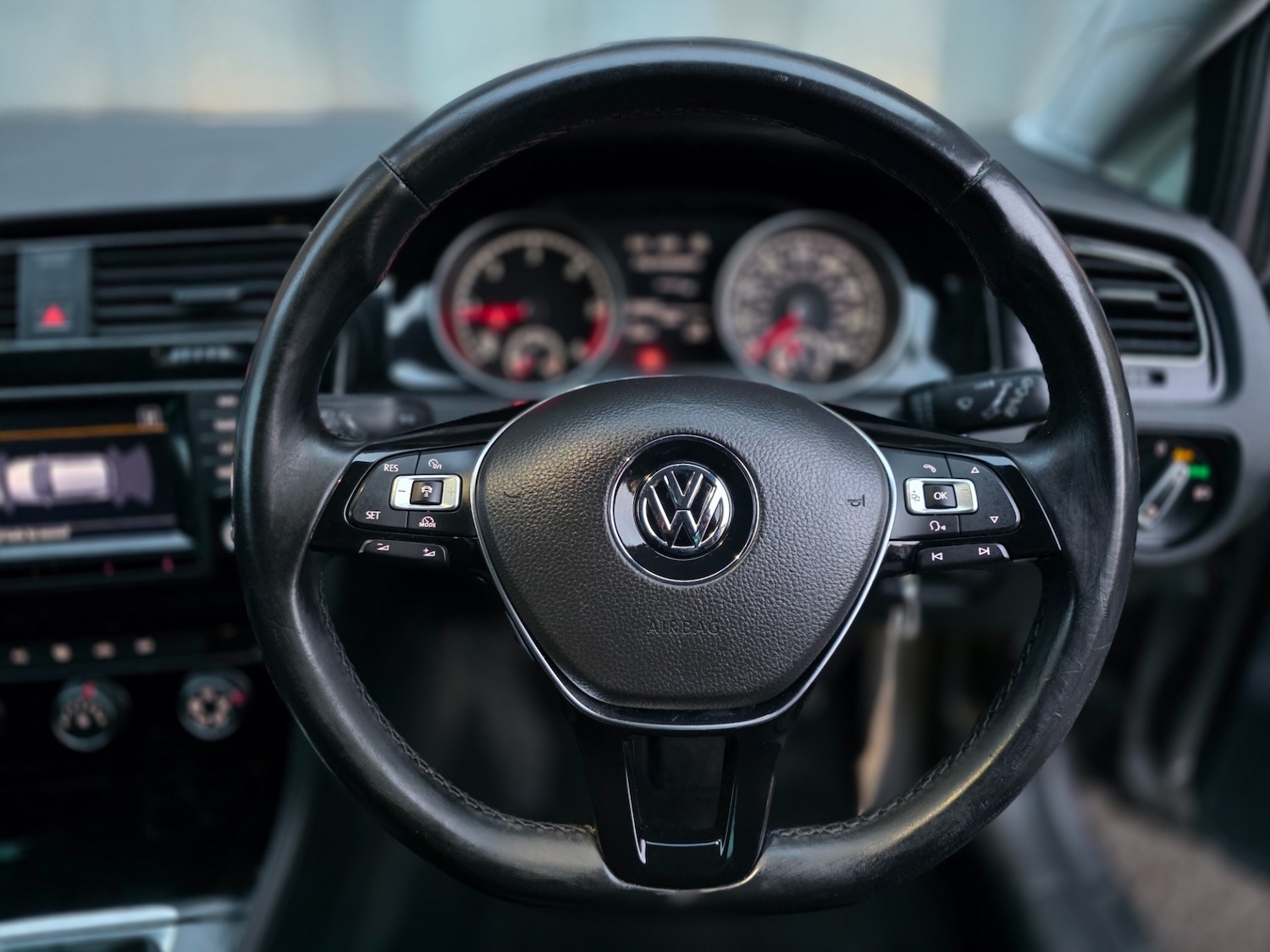 Used Volkswagen Golf 2014 for sale - 76968639: Photo 9