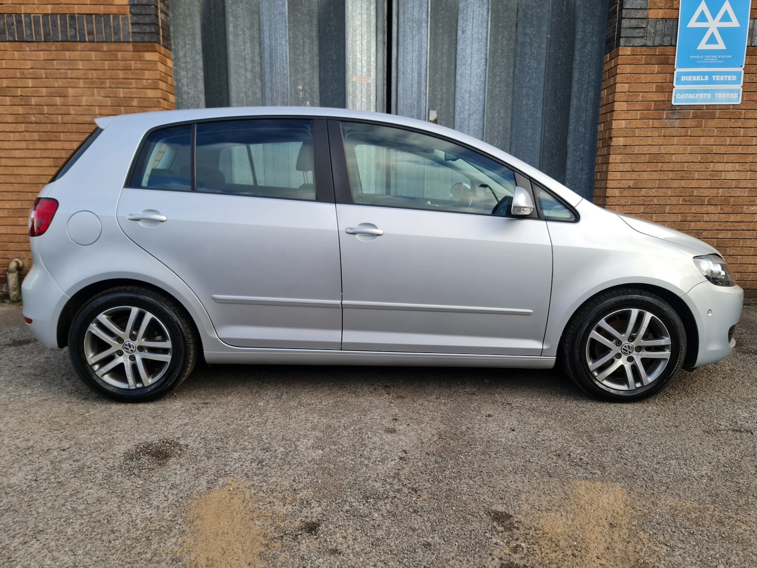 Used Volkswagen Golf Plus 2012 for sale - 76205736: Photo 4