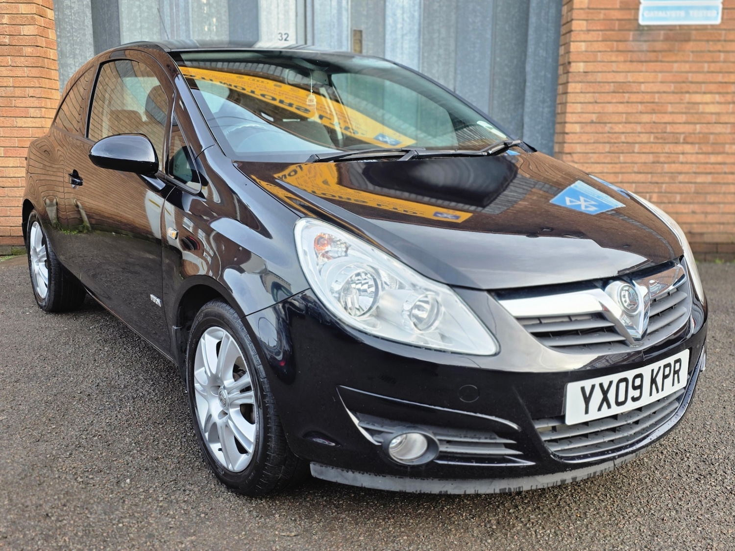 Used Vauxhall Corsa 2009 for sale - 77791350: Photo 1