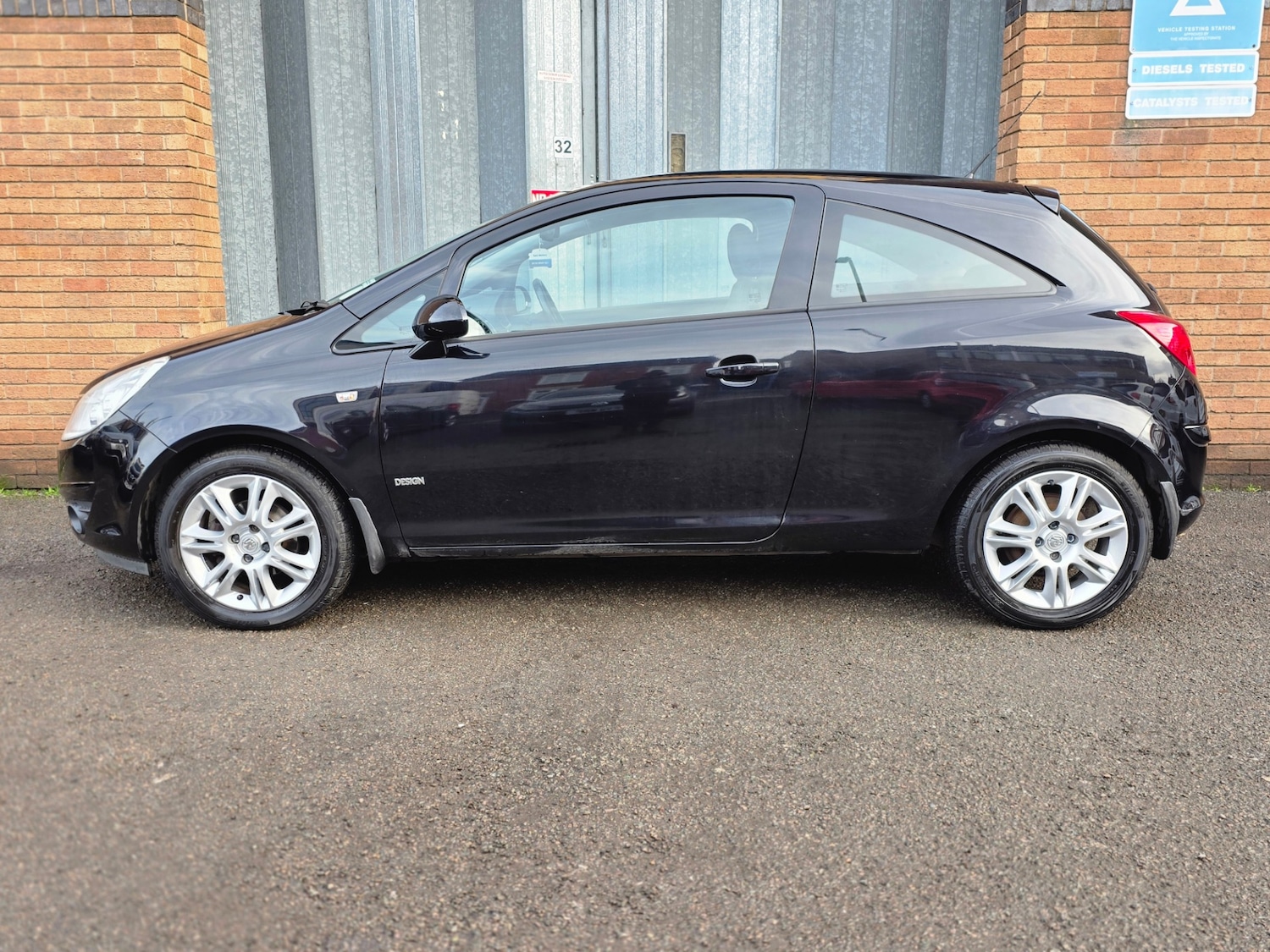 Used Vauxhall Corsa 2009 for sale - 77791350: Photo 8