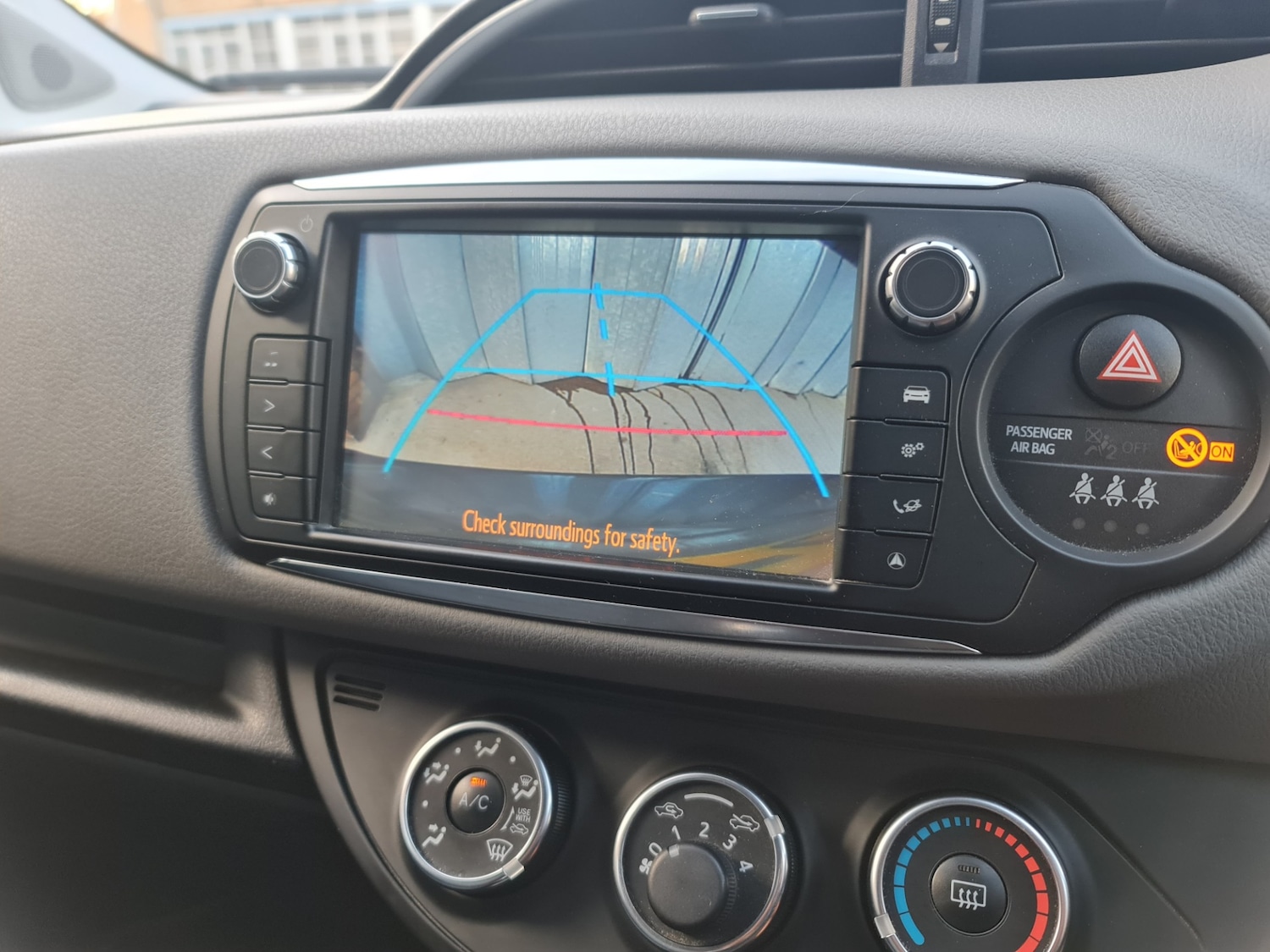 Used Toyota Yaris 2016 for sale - 76205790: Photo 11