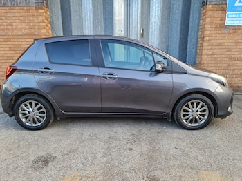 Used Toyota Yaris 2016 for sale - 76205790: Photo