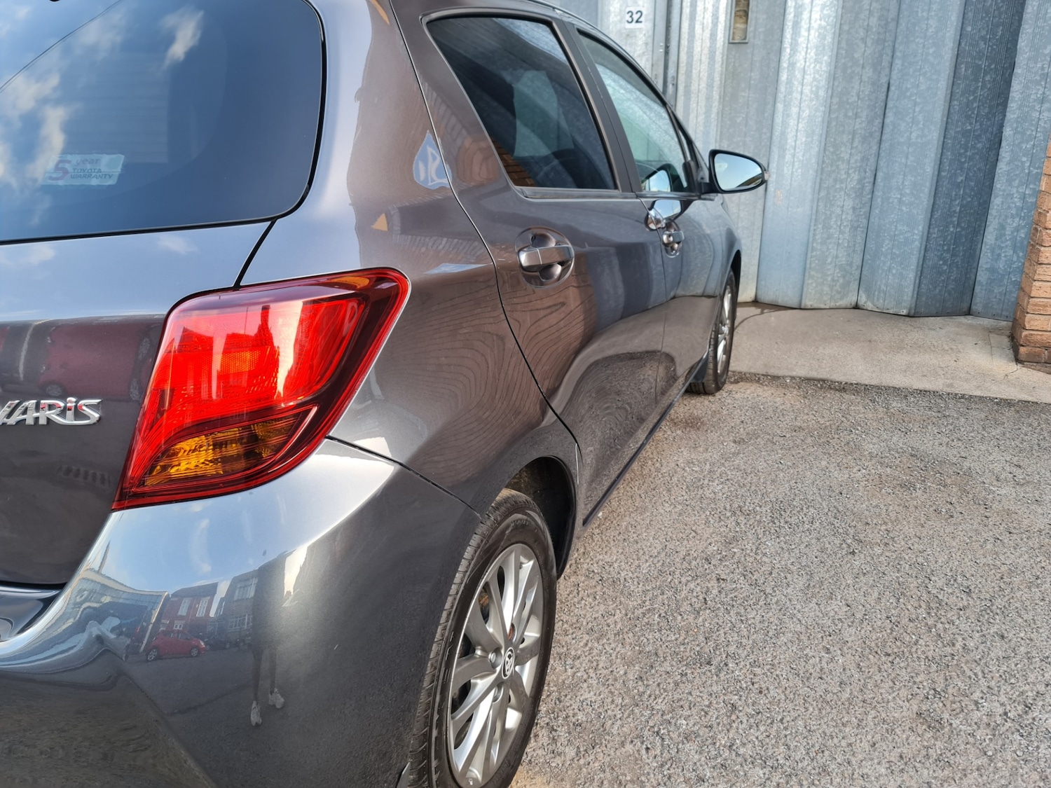 Used Toyota Yaris 2016 for sale - 76205790: Photo 9