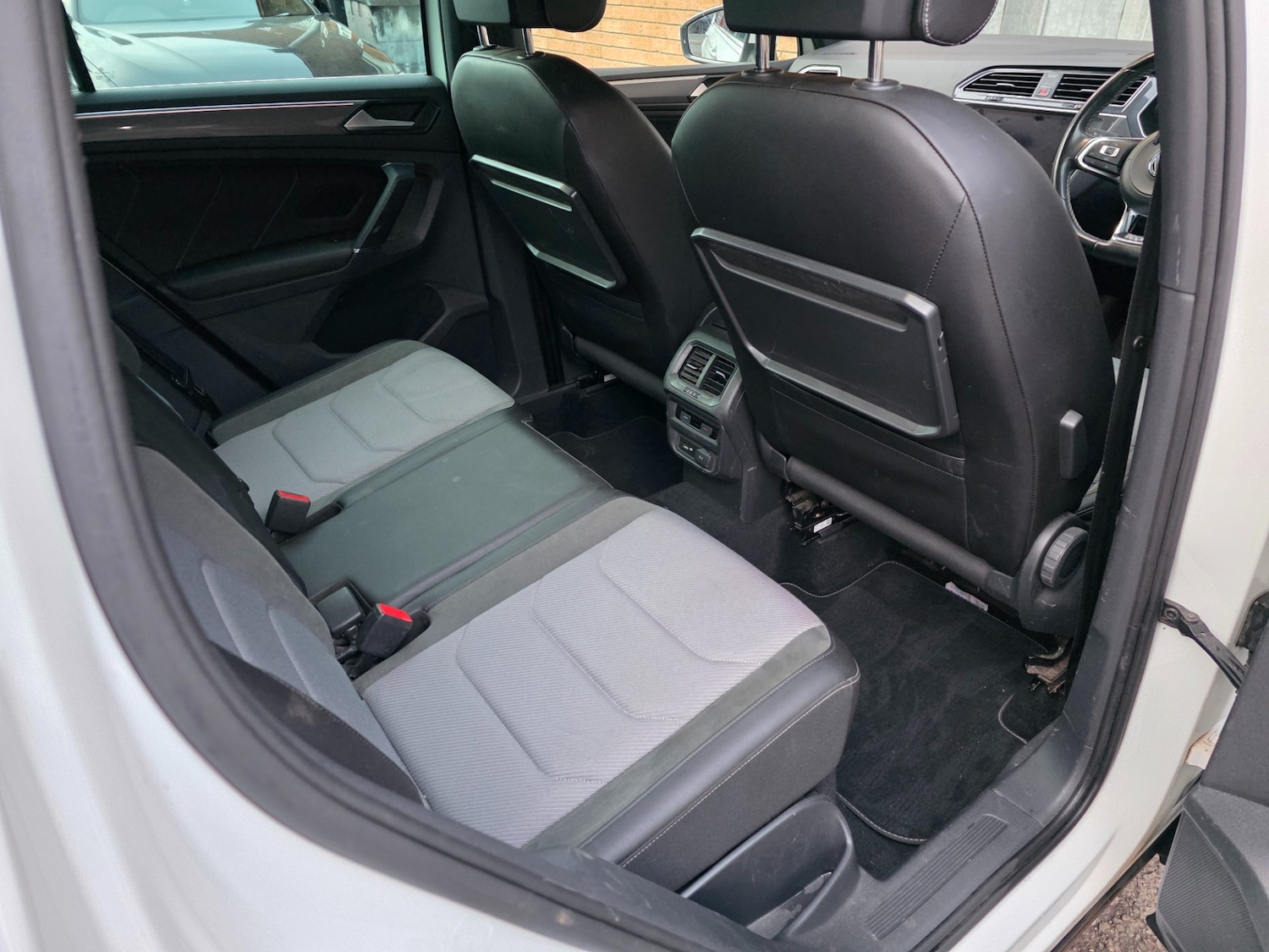 Used Volkswagen Tiguan 2018 for sale - 76897291: Photo 15