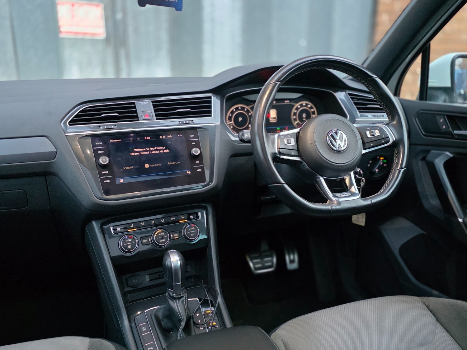 Used Volkswagen Tiguan 2018 for sale - 76897291: Photo 47