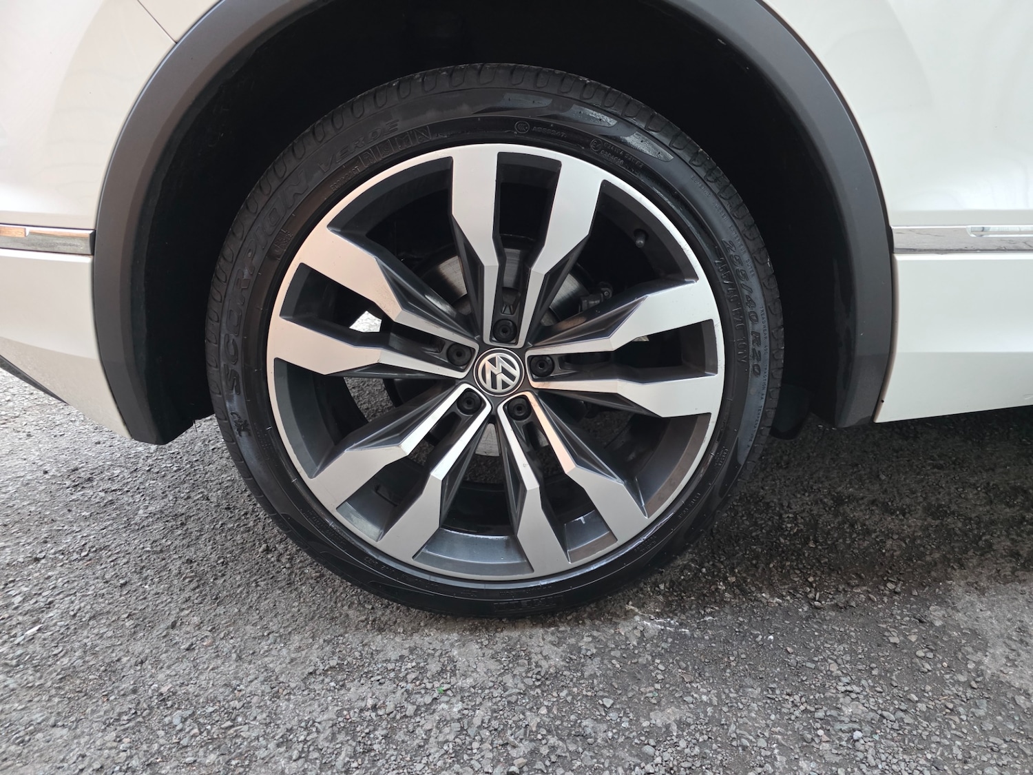 Used Volkswagen Tiguan 2018 for sale - 76897291: Photo 5