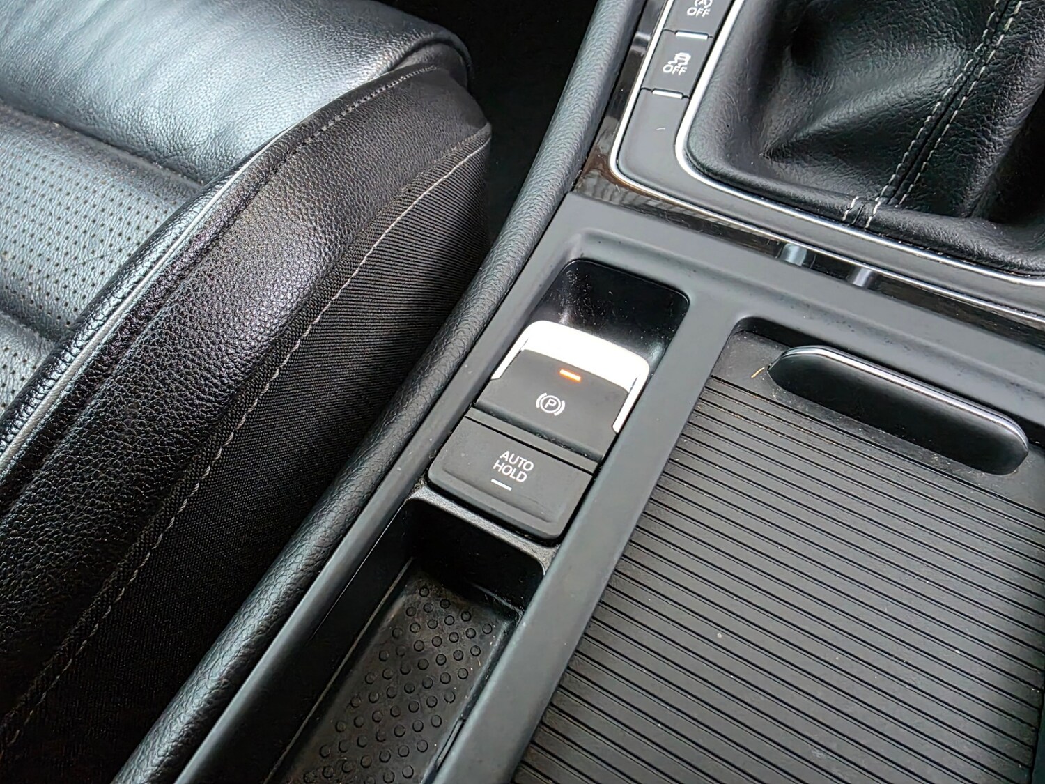 Used Volkswagen Golf 2017 for sale - 77495047: Photo 28