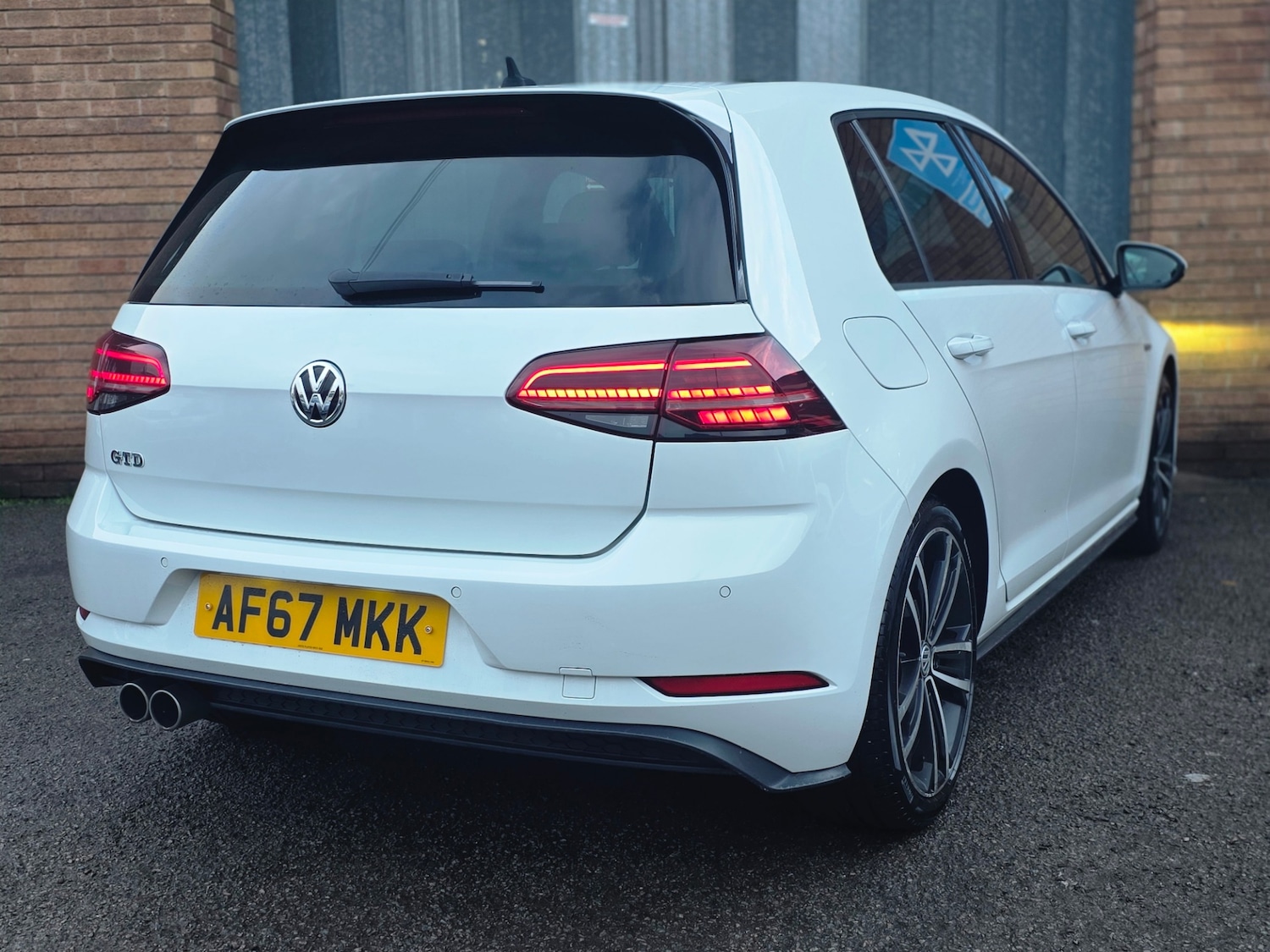 Used Volkswagen Golf 2017 for sale - 77495047: Photo 3