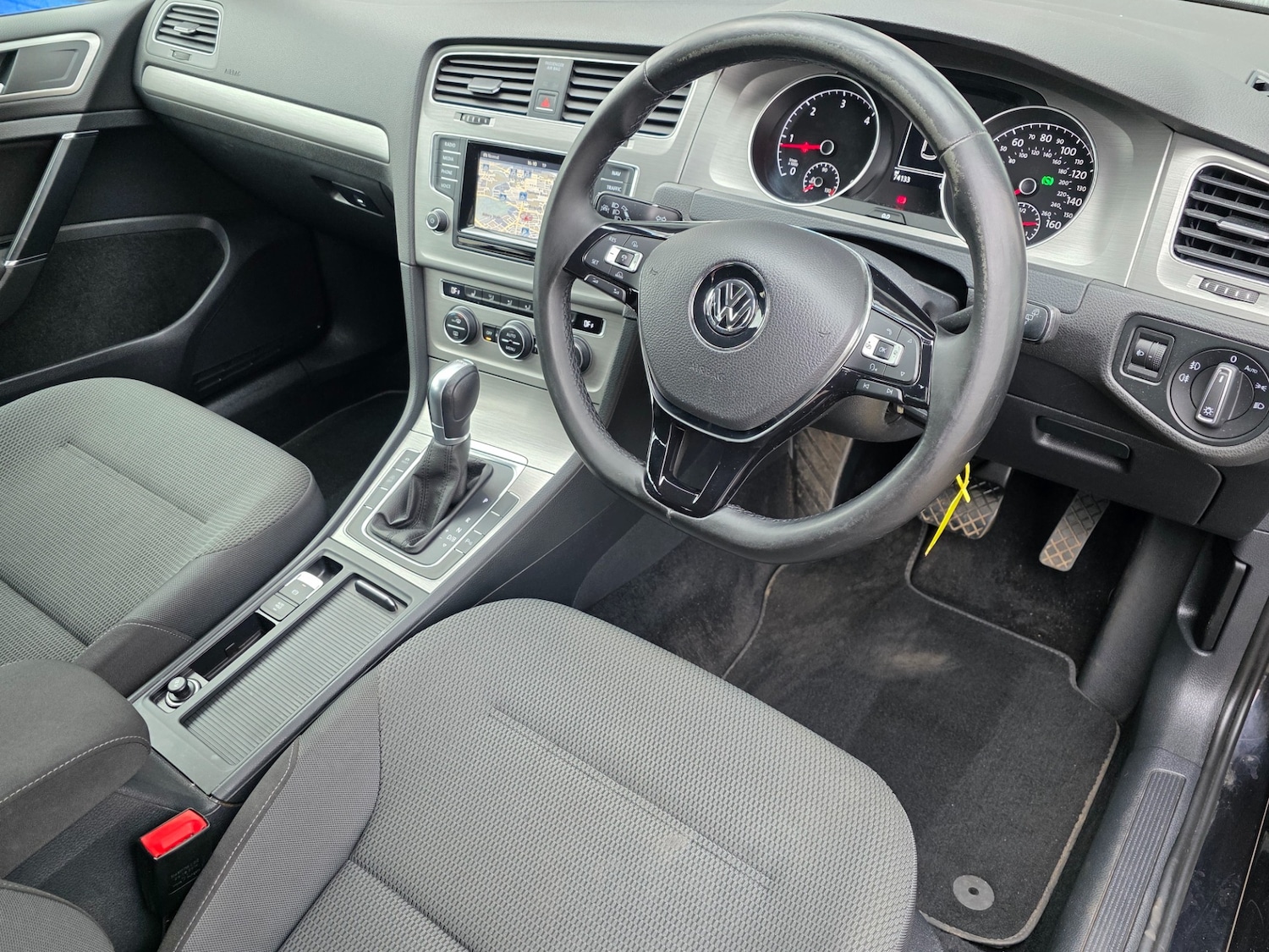 Used Volkswagen Golf 2014 for sale - 77981922: Photo 11