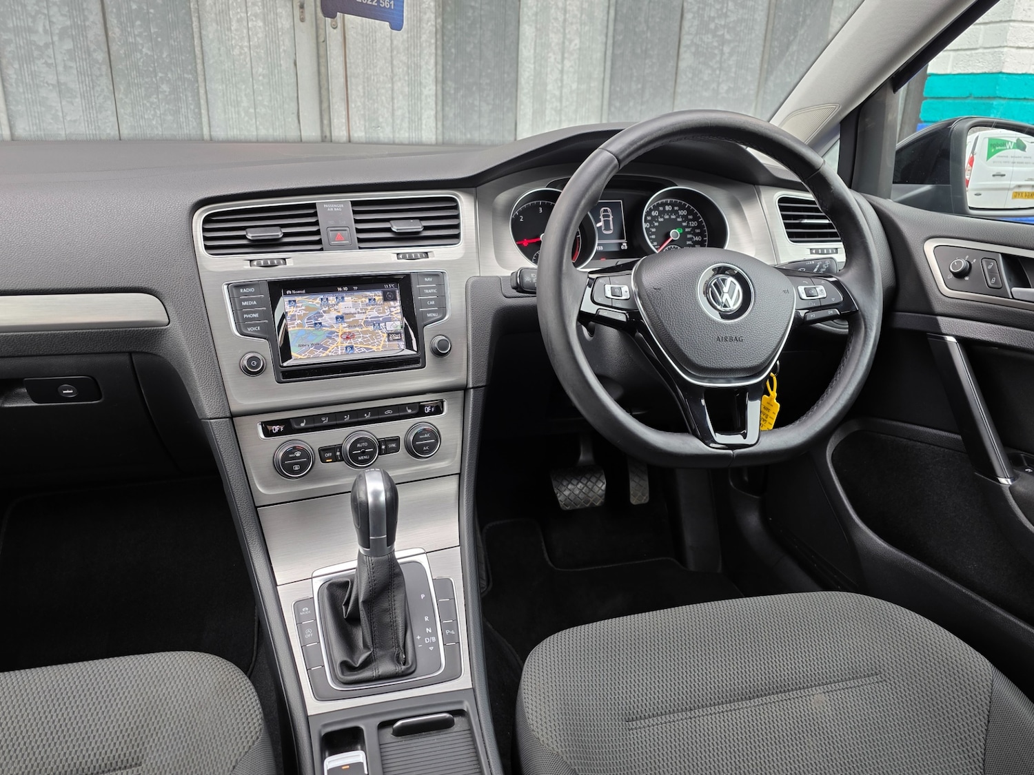 Used Volkswagen Golf 2014 for sale - 77981922: Photo 3