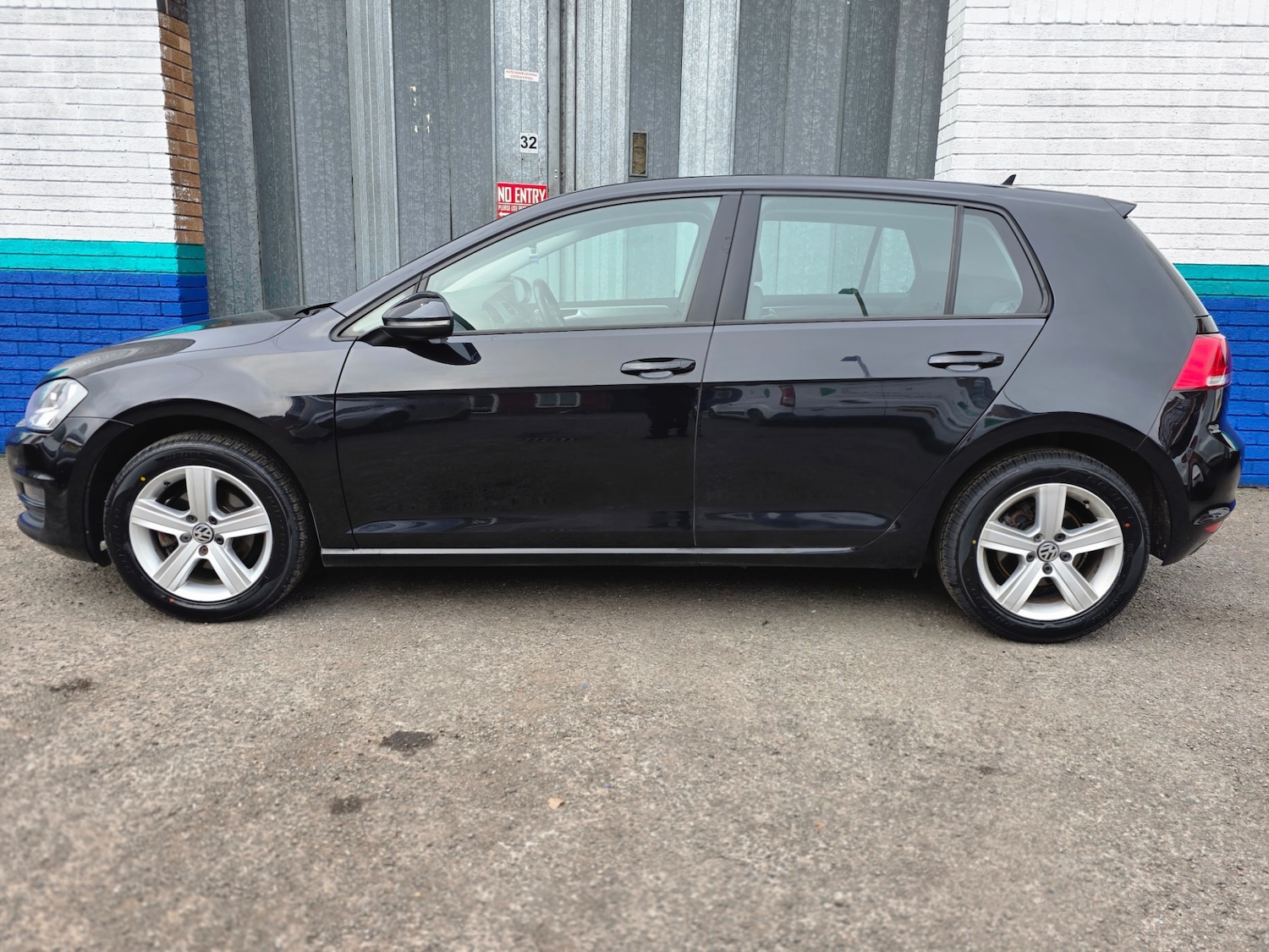 Used Volkswagen Golf 2014 for sale - 77981922: Photo 6