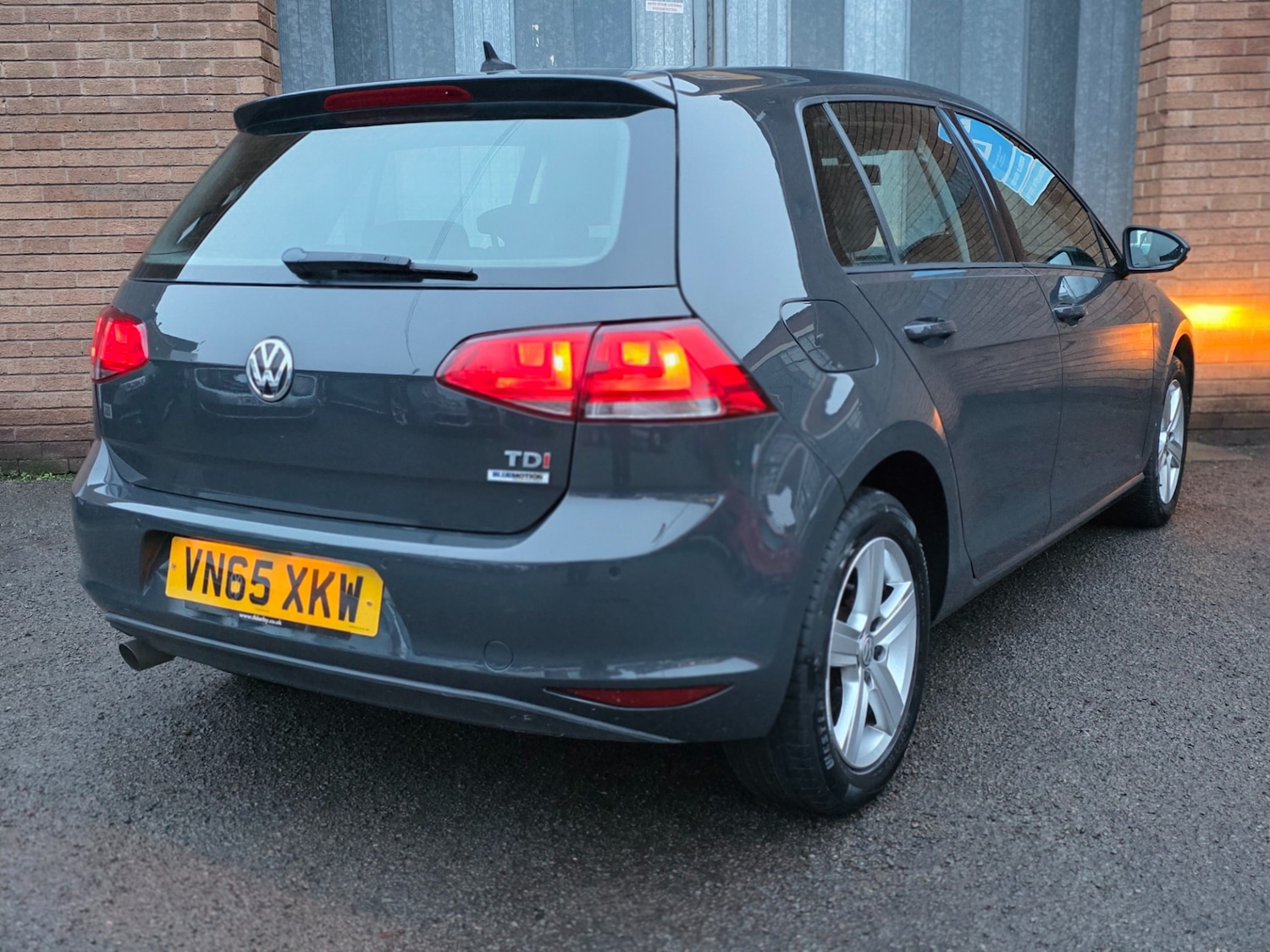 Used Volkswagen Golf 2015 for sale - 76897288: Photo 2