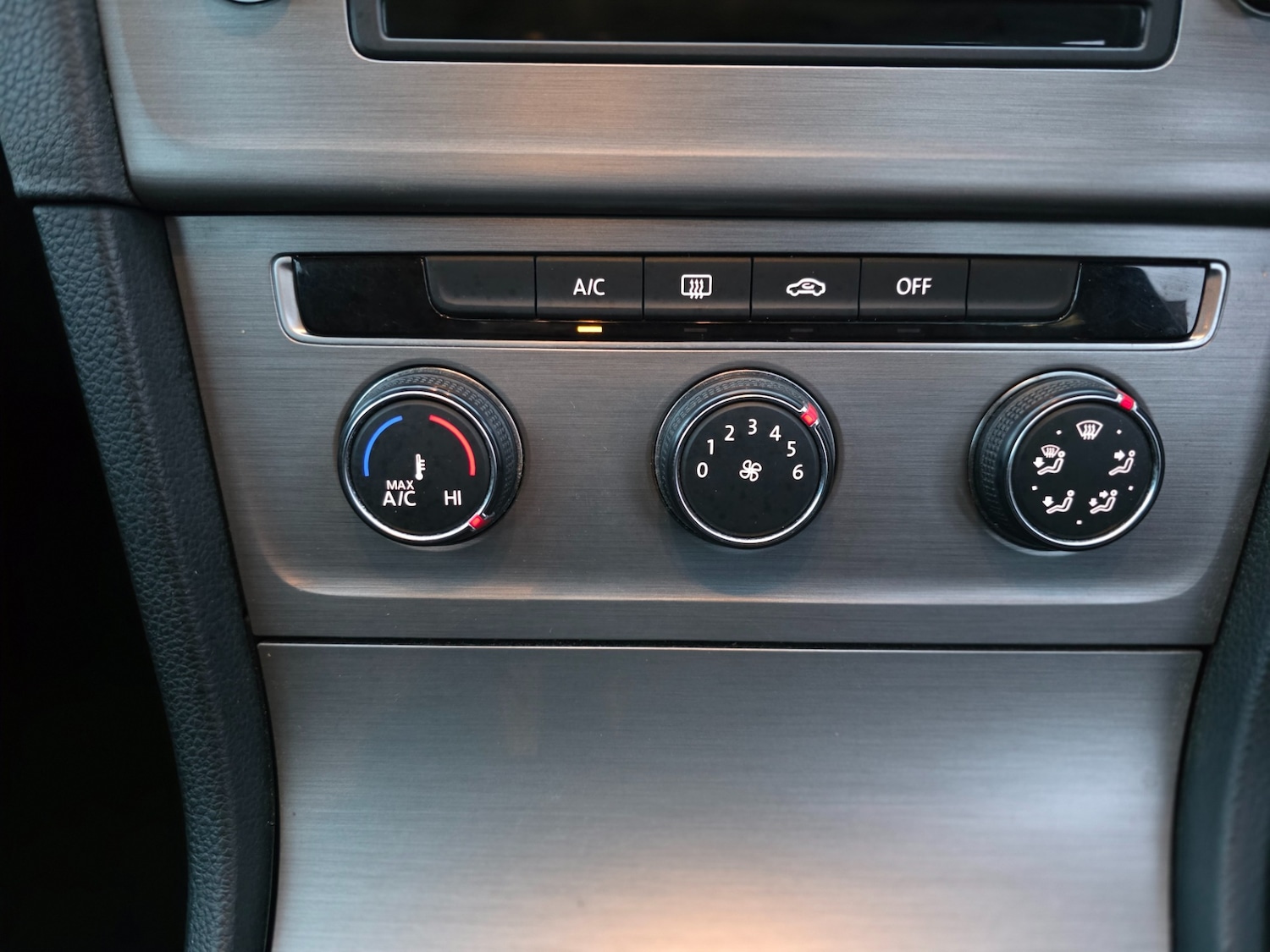 Used Volkswagen Golf 2015 for sale - 76897288: Photo 25