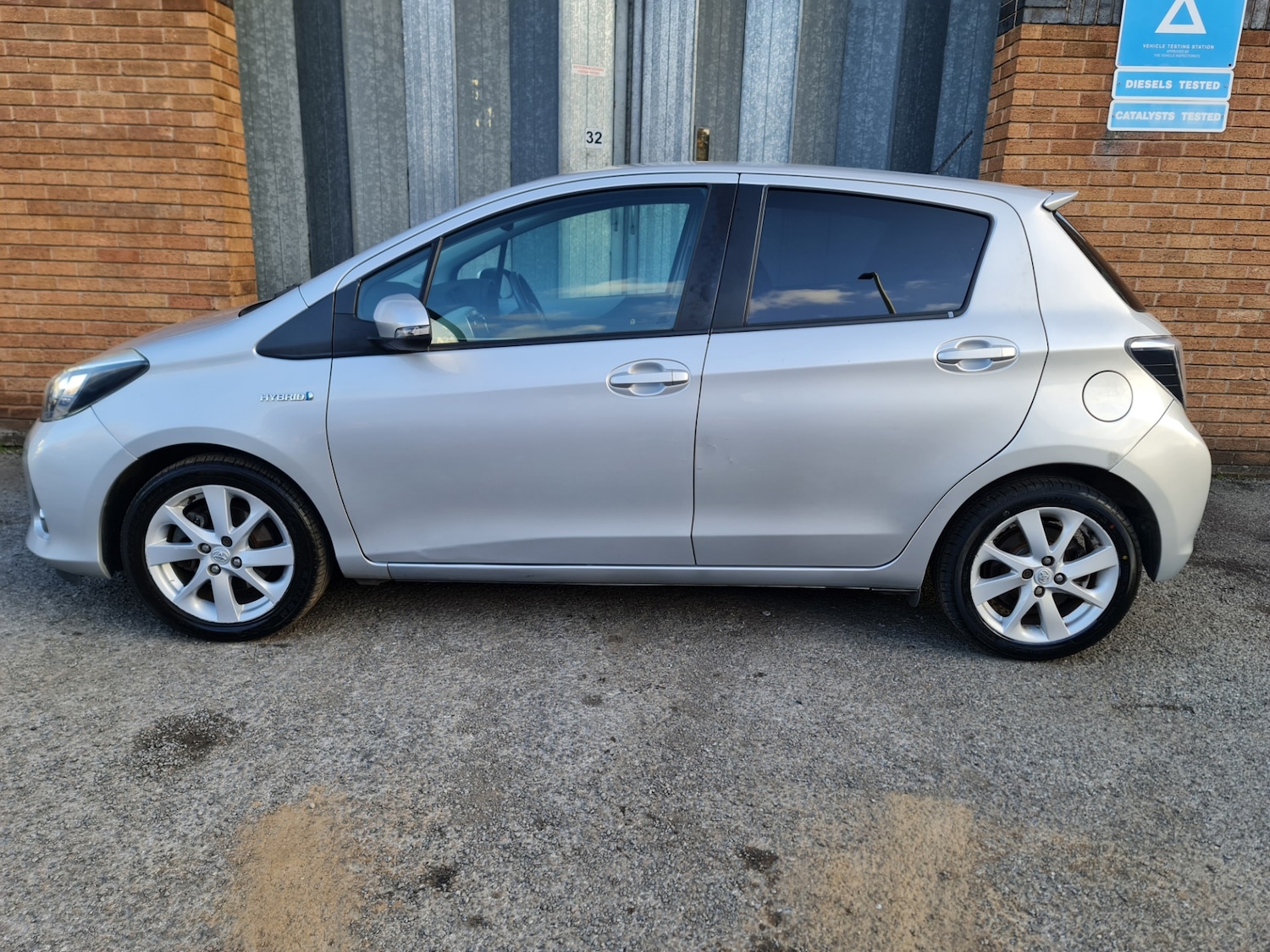 Used Toyota Yaris 2012 for sale - 76205598: Photo 6