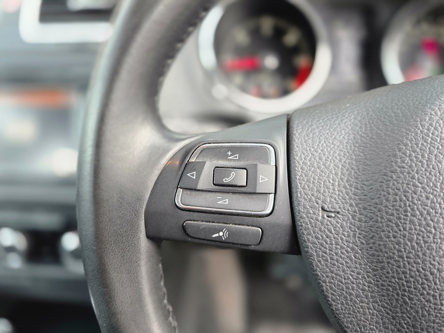 Used Volkswagen Golf 2011 for sale - 77851517: Photo 17