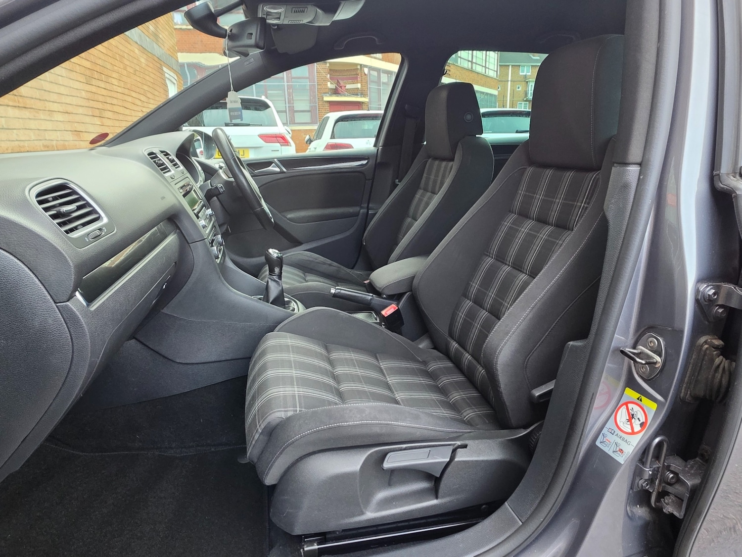 Used Volkswagen Golf 2011 for sale - 77622708: Photo 15