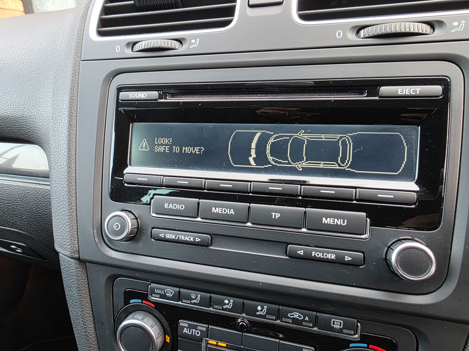 Used Volkswagen Golf 2011 for sale - 77622708: Photo 23