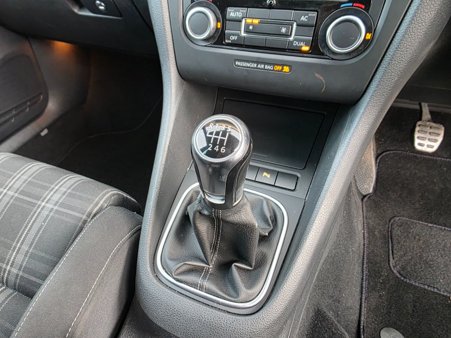 Used Volkswagen Golf 2011 for sale - 77622708: Photo 27