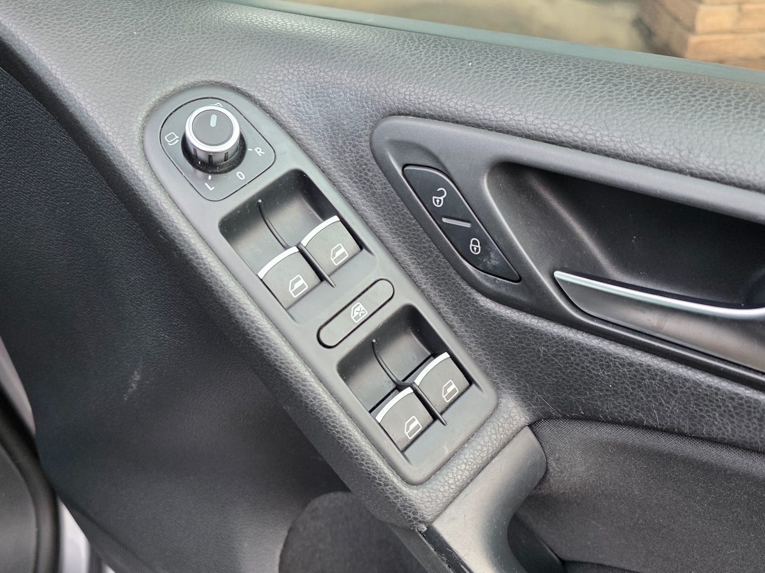 Used Volkswagen Golf 2011 for sale - 77622708: Photo 28