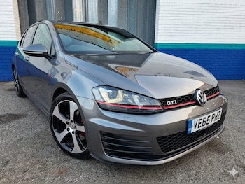 Used Volkswagen Golf 2015 for sale - 78112407: Photo