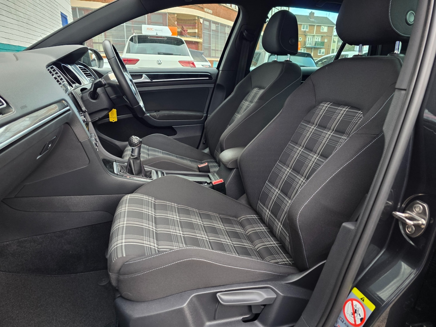 Used Volkswagen Golf 2014 for sale - 78070656: Photo 12