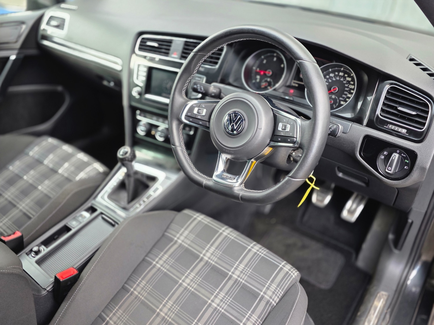 Used Volkswagen Golf 2014 for sale - 78070656: Photo 15