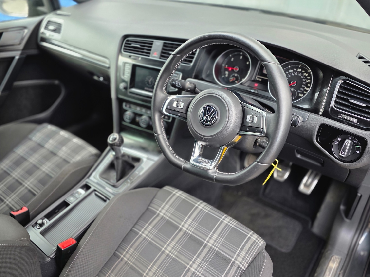 Used Volkswagen Golf 2014 for sale - 78070656: Photo 22