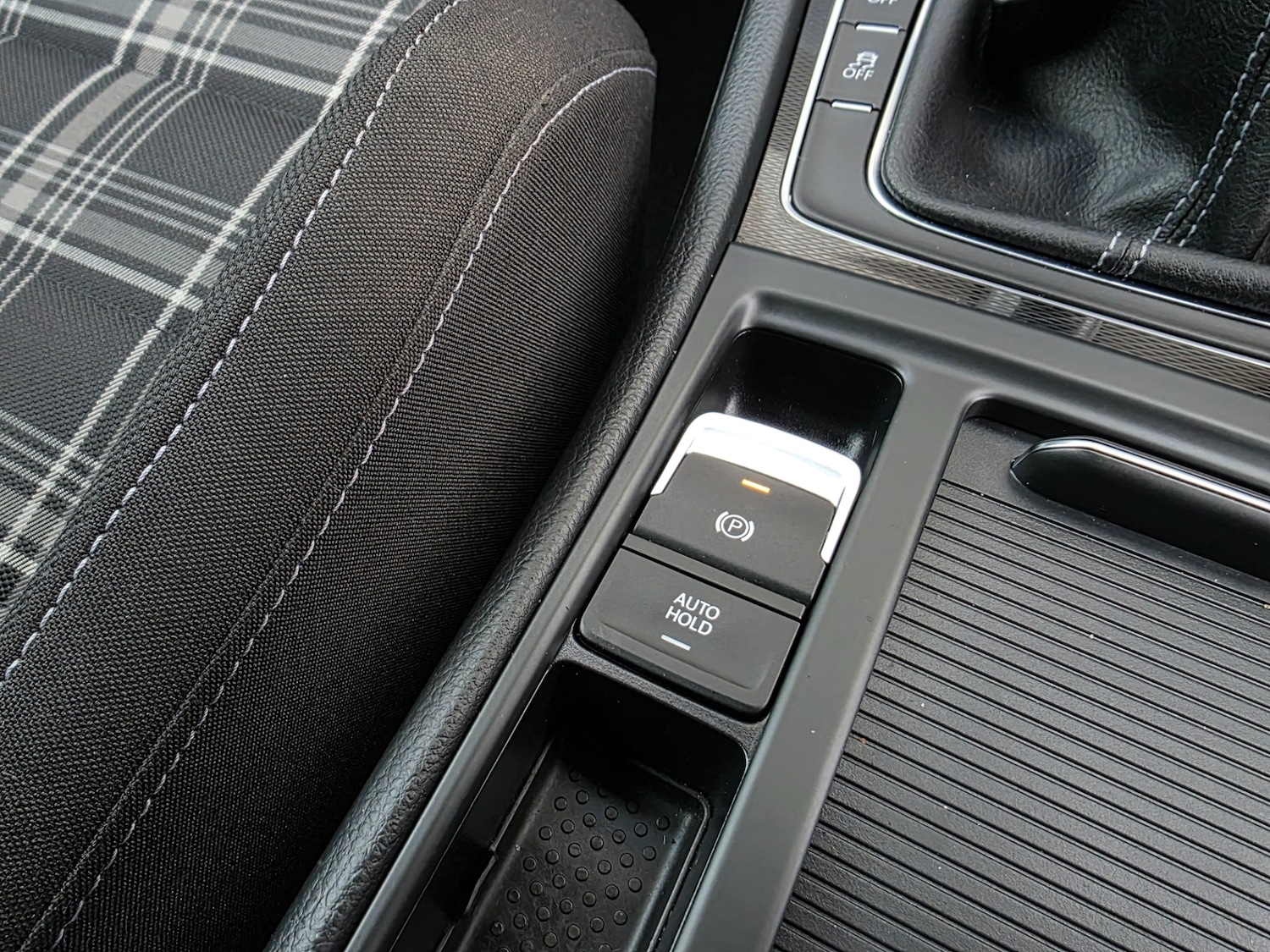 Used Volkswagen Golf 2014 for sale - 78070656: Photo 24