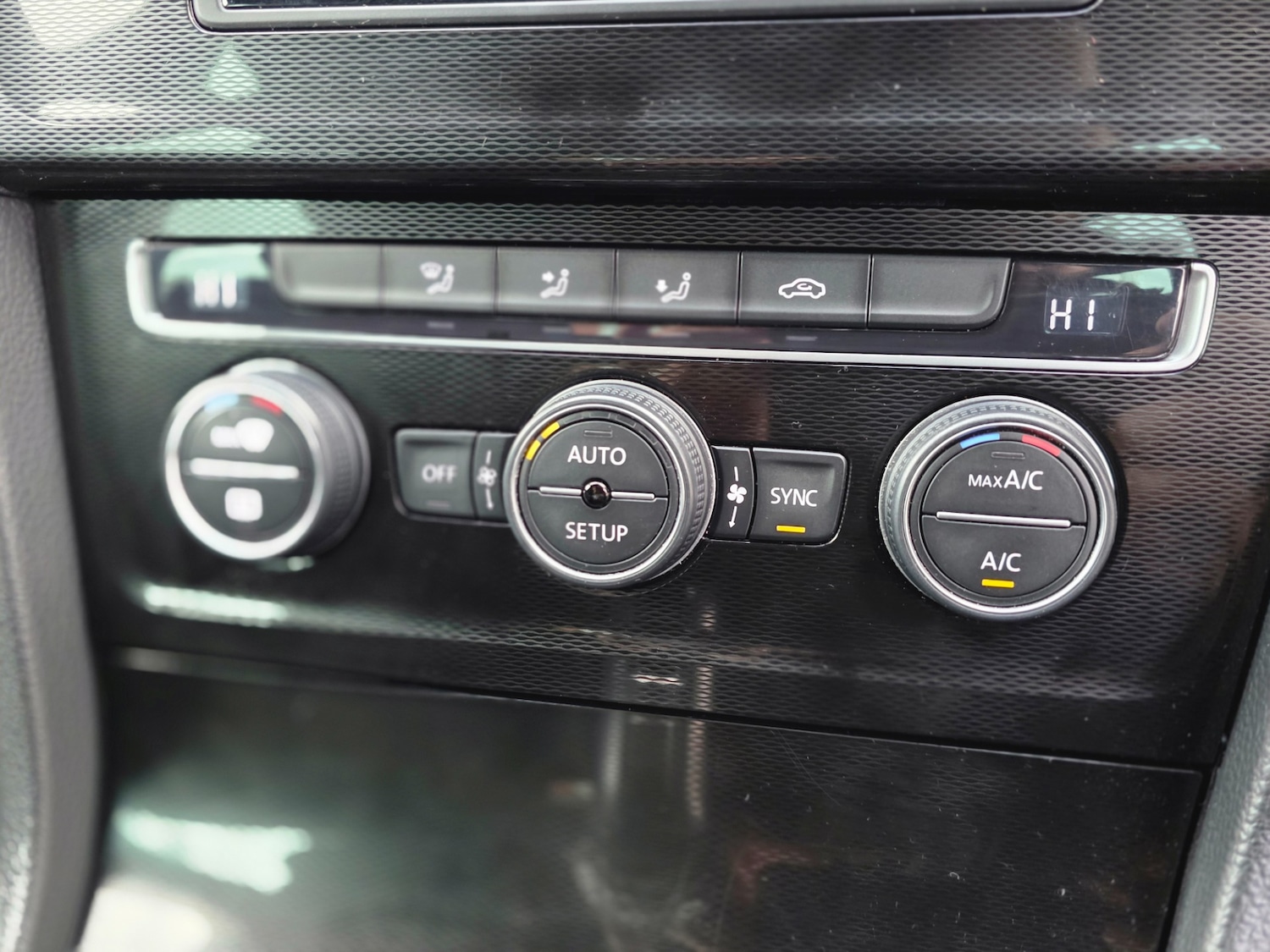 Used Volkswagen Golf 2014 for sale - 78070656: Photo 25