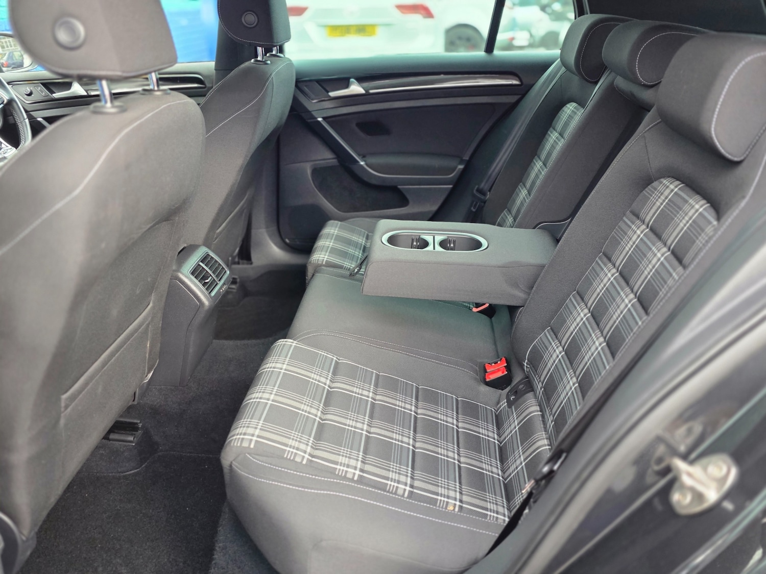 Used Volkswagen Golf 2014 for sale - 78070656: Photo 30