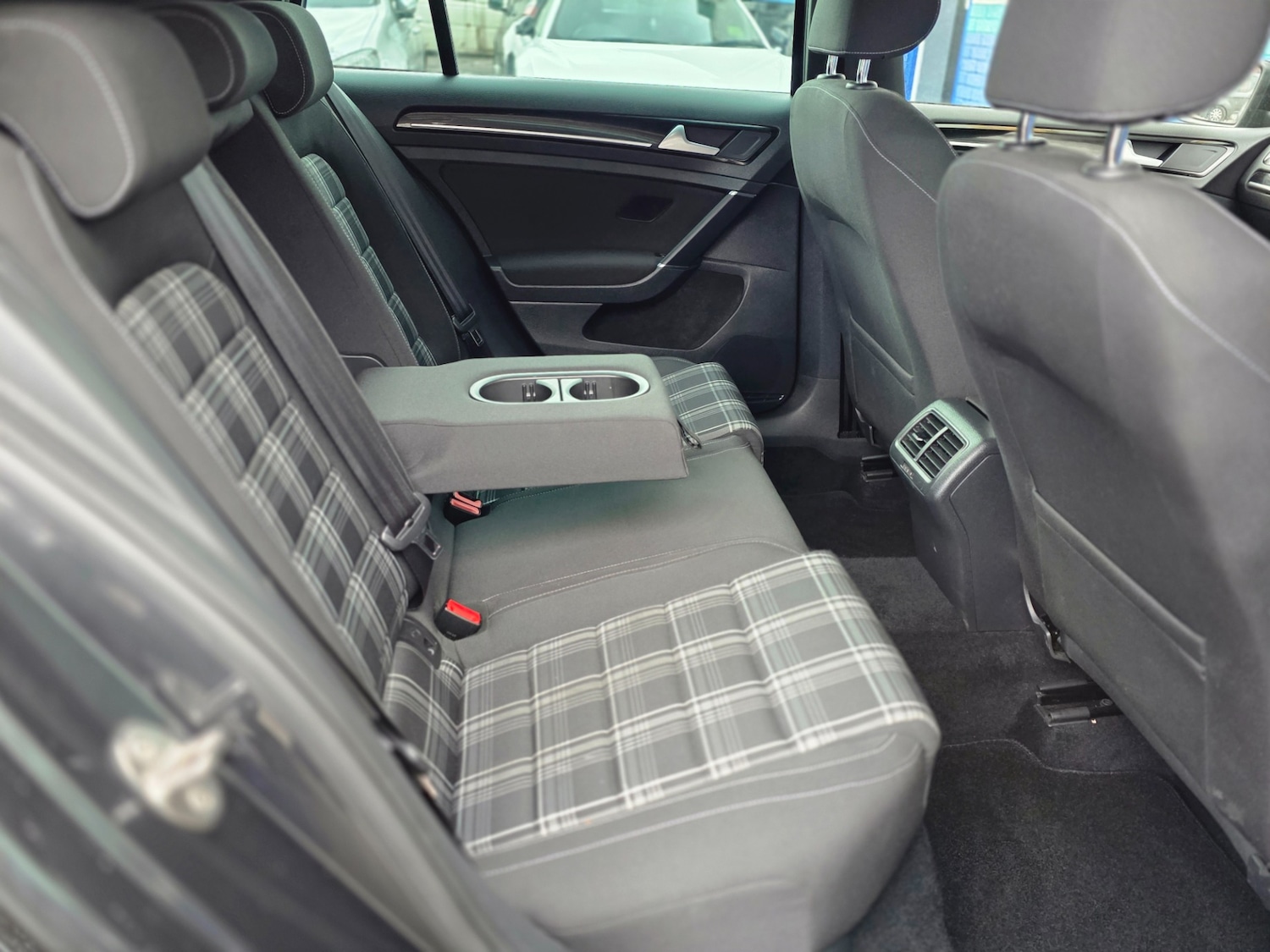 Used Volkswagen Golf 2014 for sale - 78070656: Photo 33