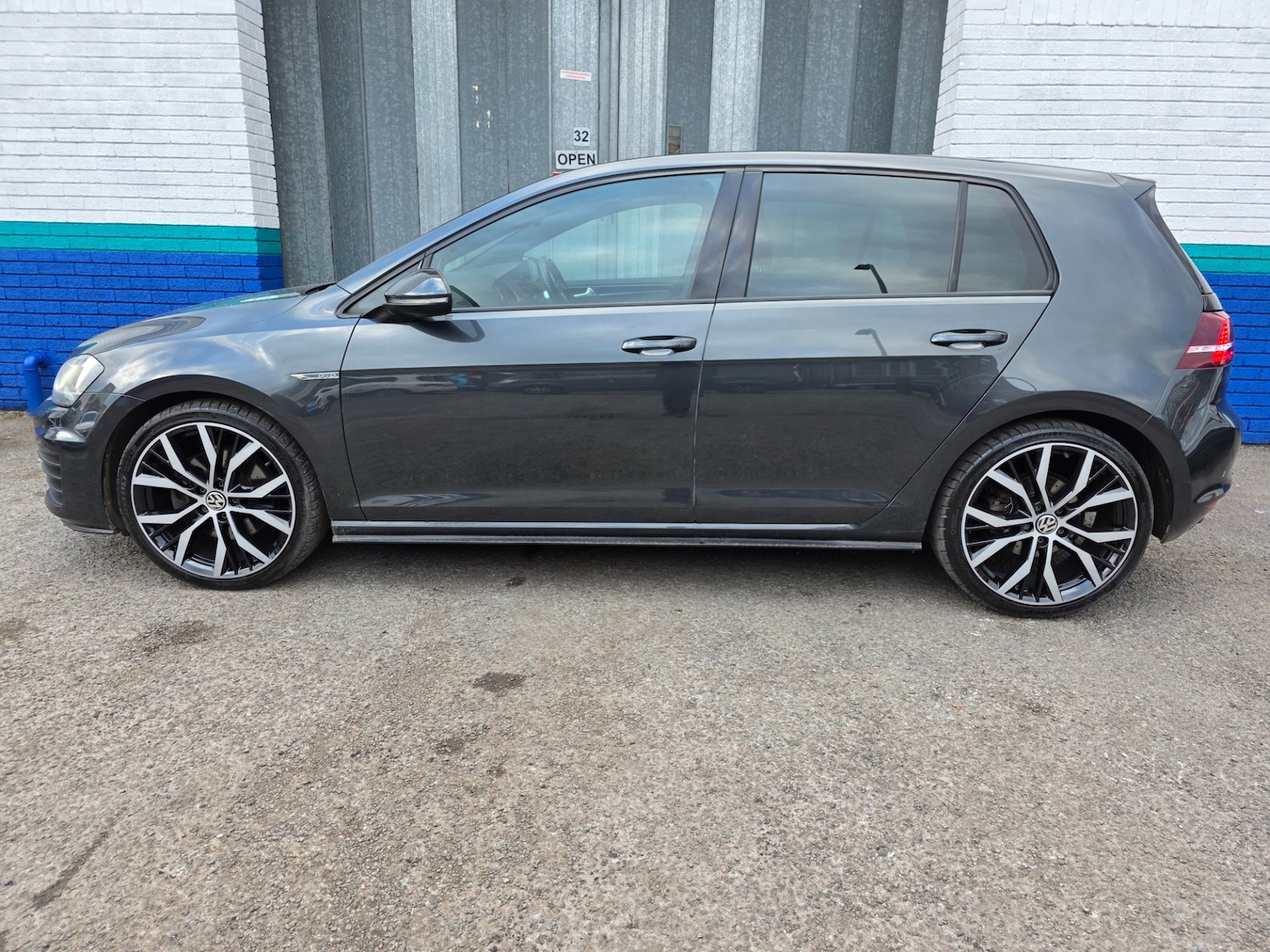 Used Volkswagen Golf 2014 for sale - 78070656: Photo 7
