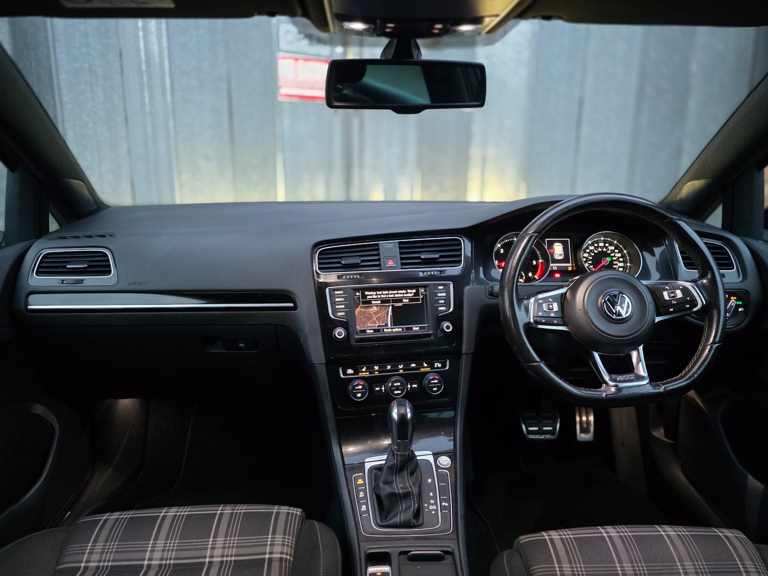 Used Volkswagen Golf 2016 for sale - 76968641: Photo 23