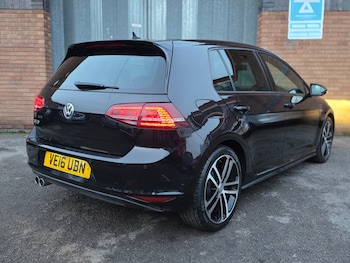 Used Volkswagen Golf 2016 for sale - 76968641: Photo
