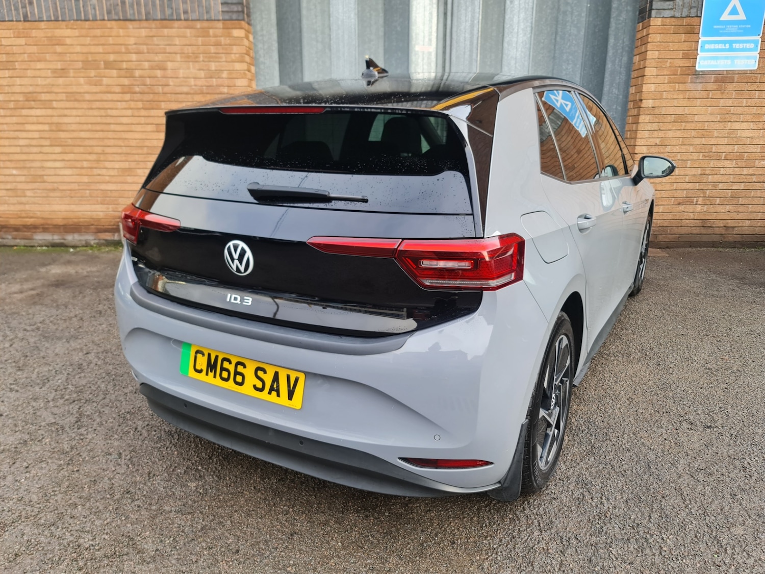 Used Volkswagen ID.3 2021 for sale - 76392509: Photo 2