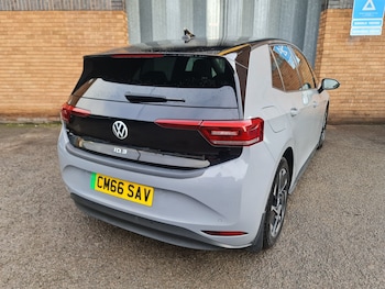 Used Volkswagen ID.3 2021 for sale - 76392509: Photo