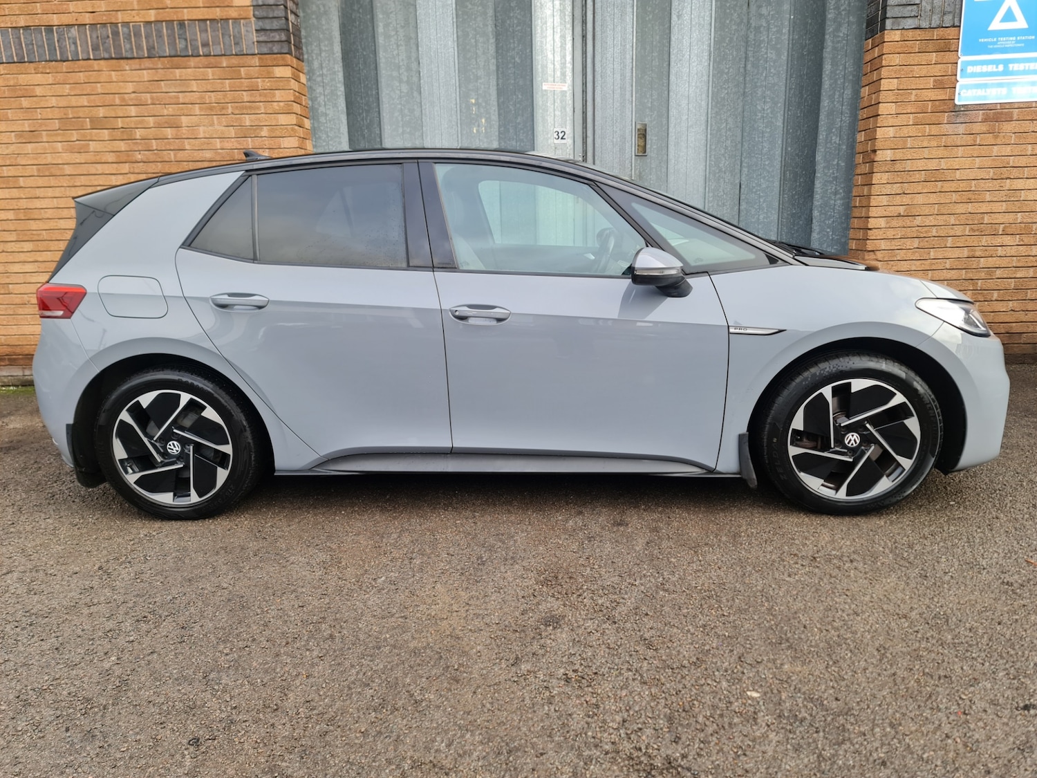 Used Volkswagen ID.3 2021 for sale - 76392509: Photo 4