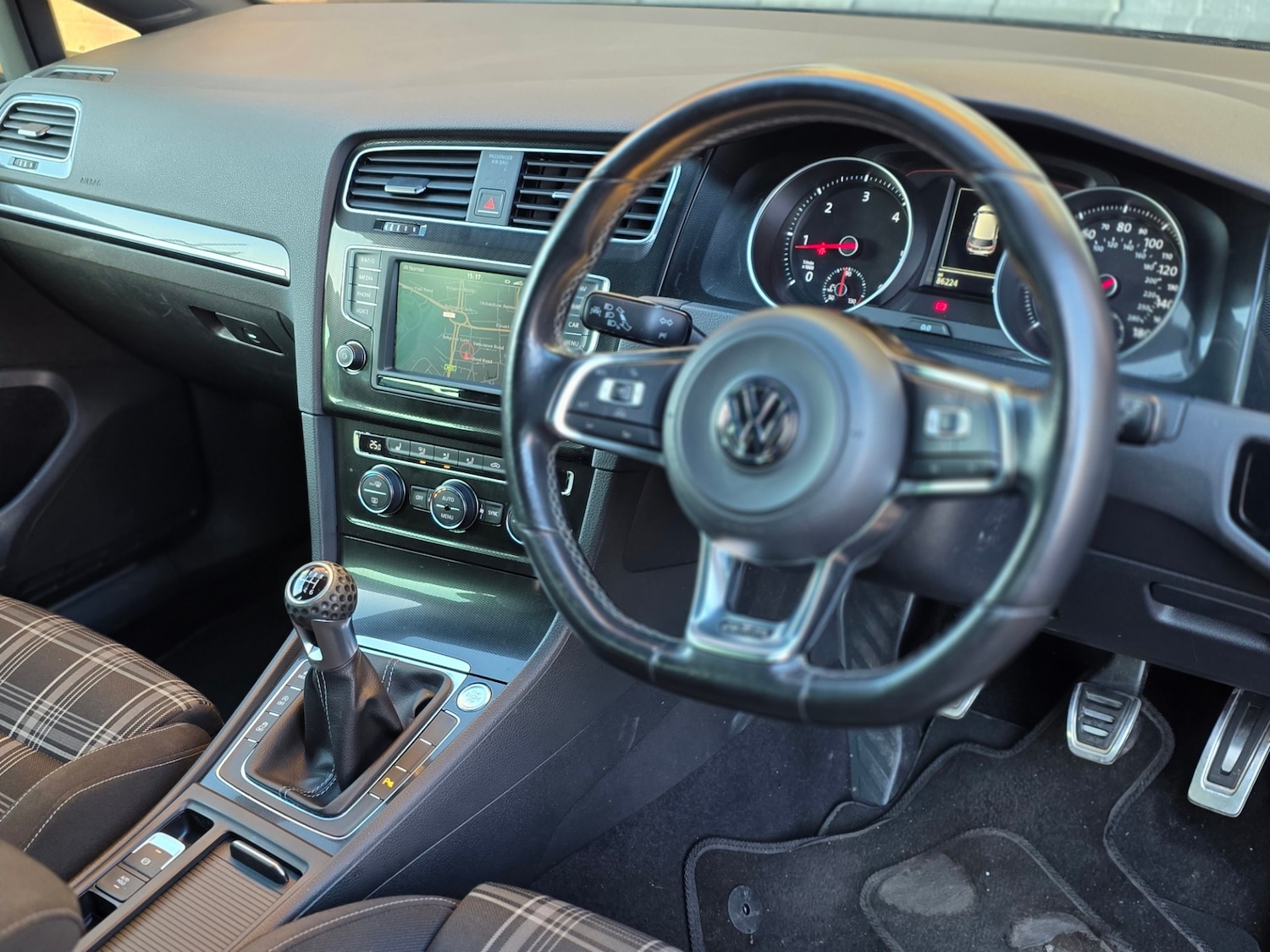 Used Volkswagen Golf 2015 for sale - 77363333: Photo 12