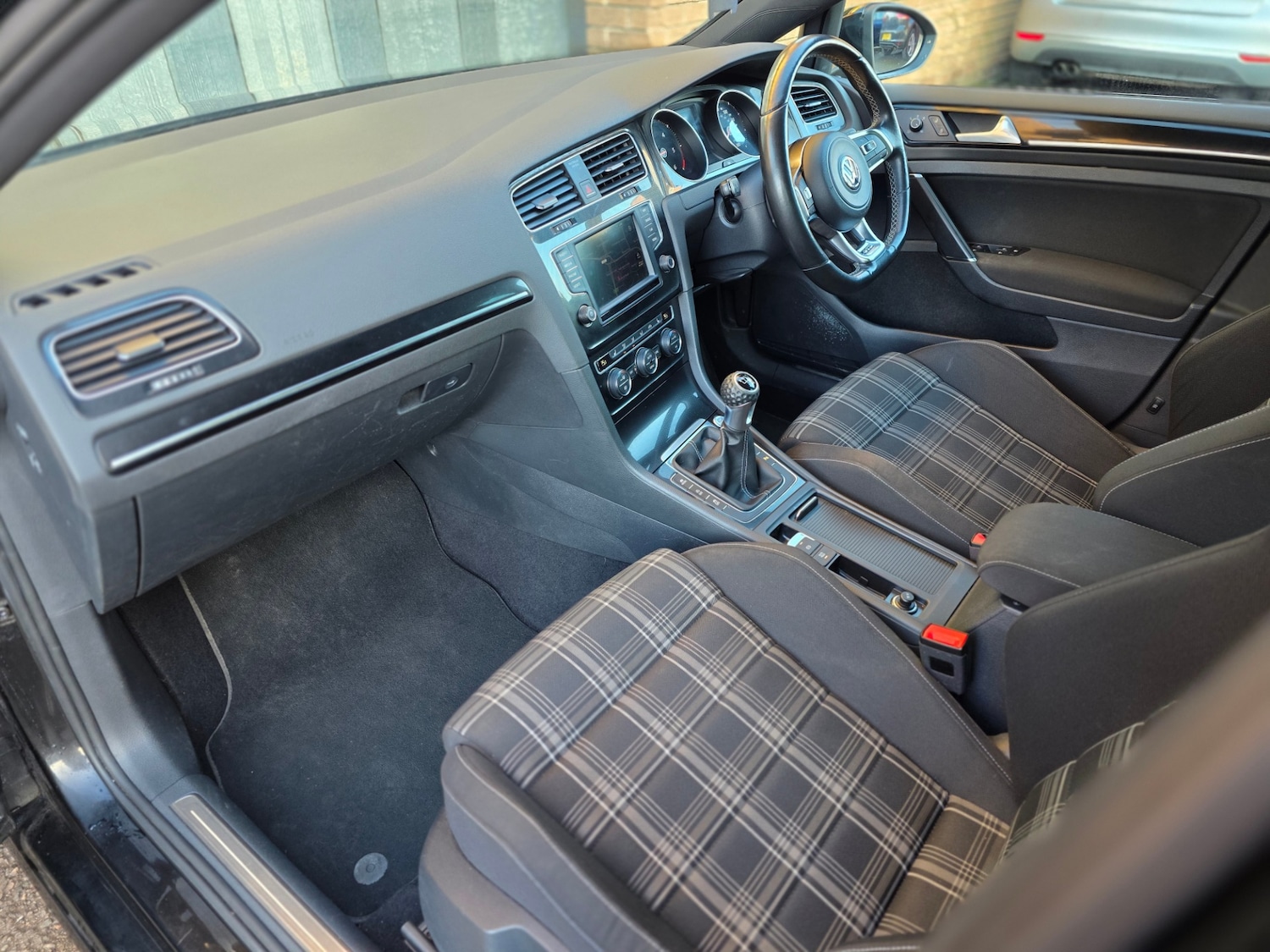 Used Volkswagen Golf 2015 for sale - 77363333: Photo 15