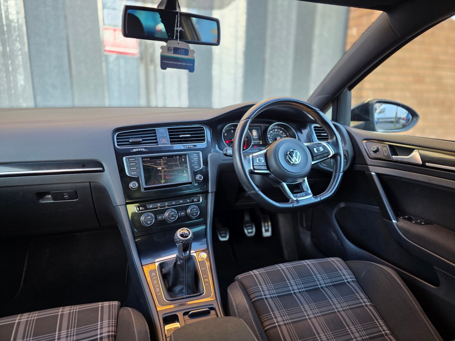 Used Volkswagen Golf 2015 for sale - 77363333: Photo 22