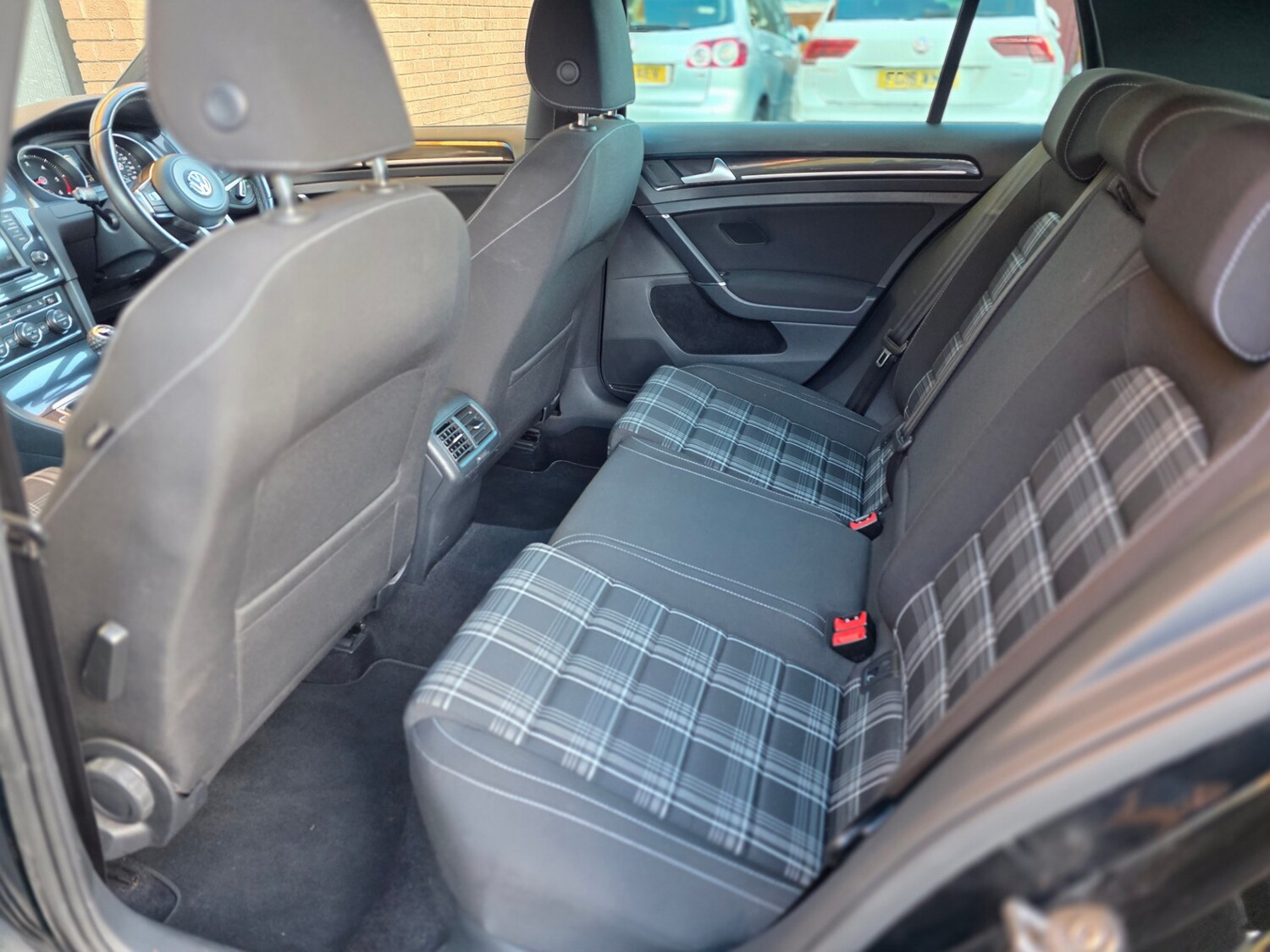 Used Volkswagen Golf 2015 for sale - 77363333: Photo 23